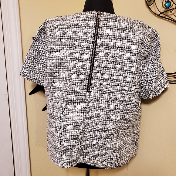 Top - Picture 3 of 5